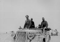 Rommel inspeccionando sus tropas
